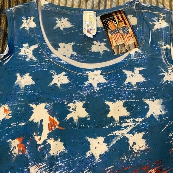 NWT women’s Liberty wear cold shoulder 4th of July Flag shirt made in USA size L - Picture 5 of 6